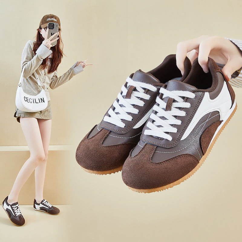 Women's leather sports shoes,  - đánh giá và giá Women Shoes Running