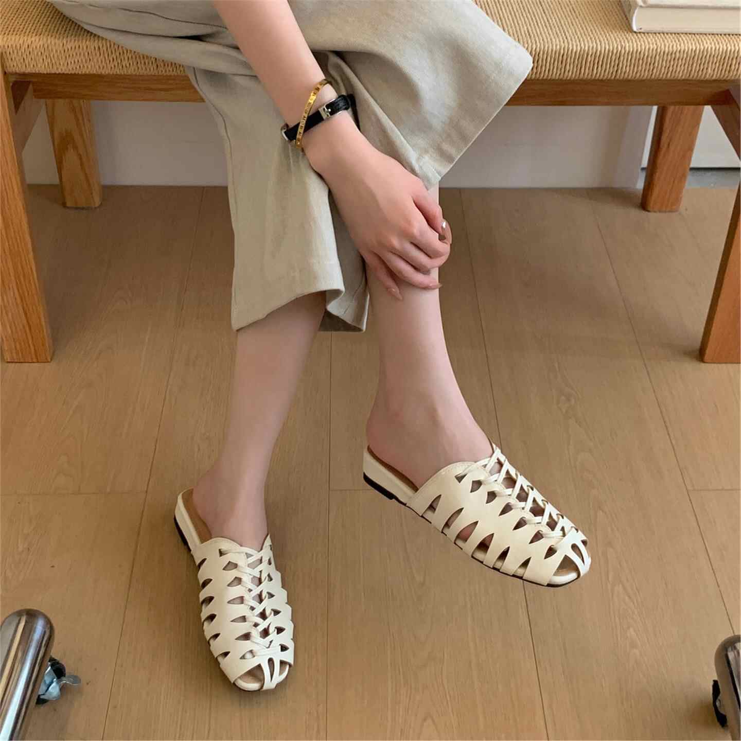 luxury brand Handmade Weaving  - đánh giá và giá Slip On Mule Flat