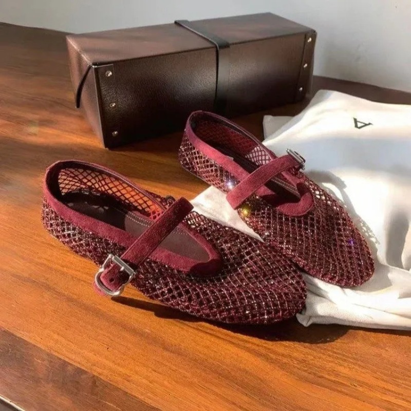 Hollow Rhinestone Baotou Sanda - đánh giá và giá Mule Slip On